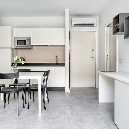 Sleek City Abode In Maciachini Milan Extérieur photo