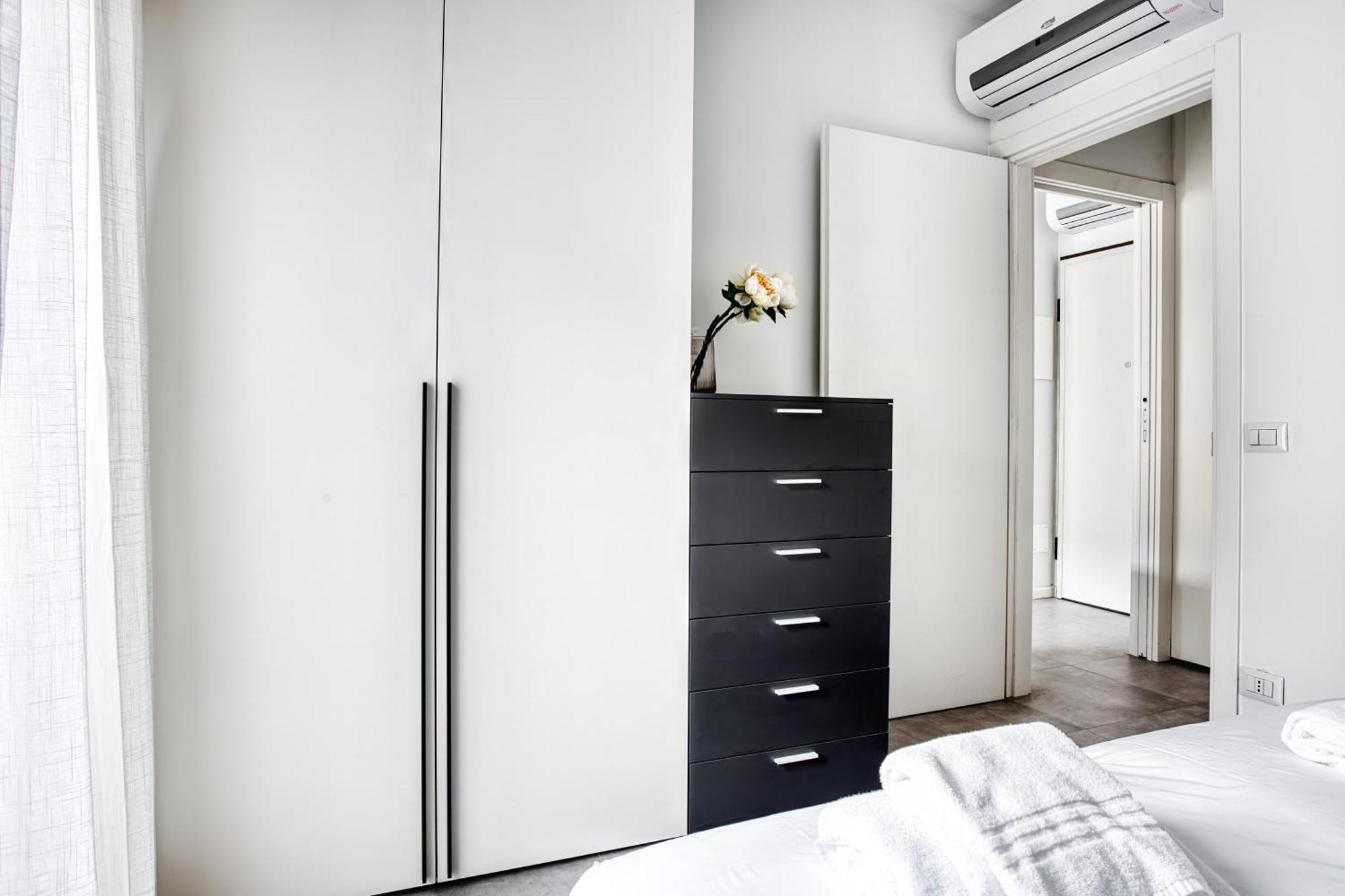 Sleek City Abode In Maciachini Milan Extérieur photo