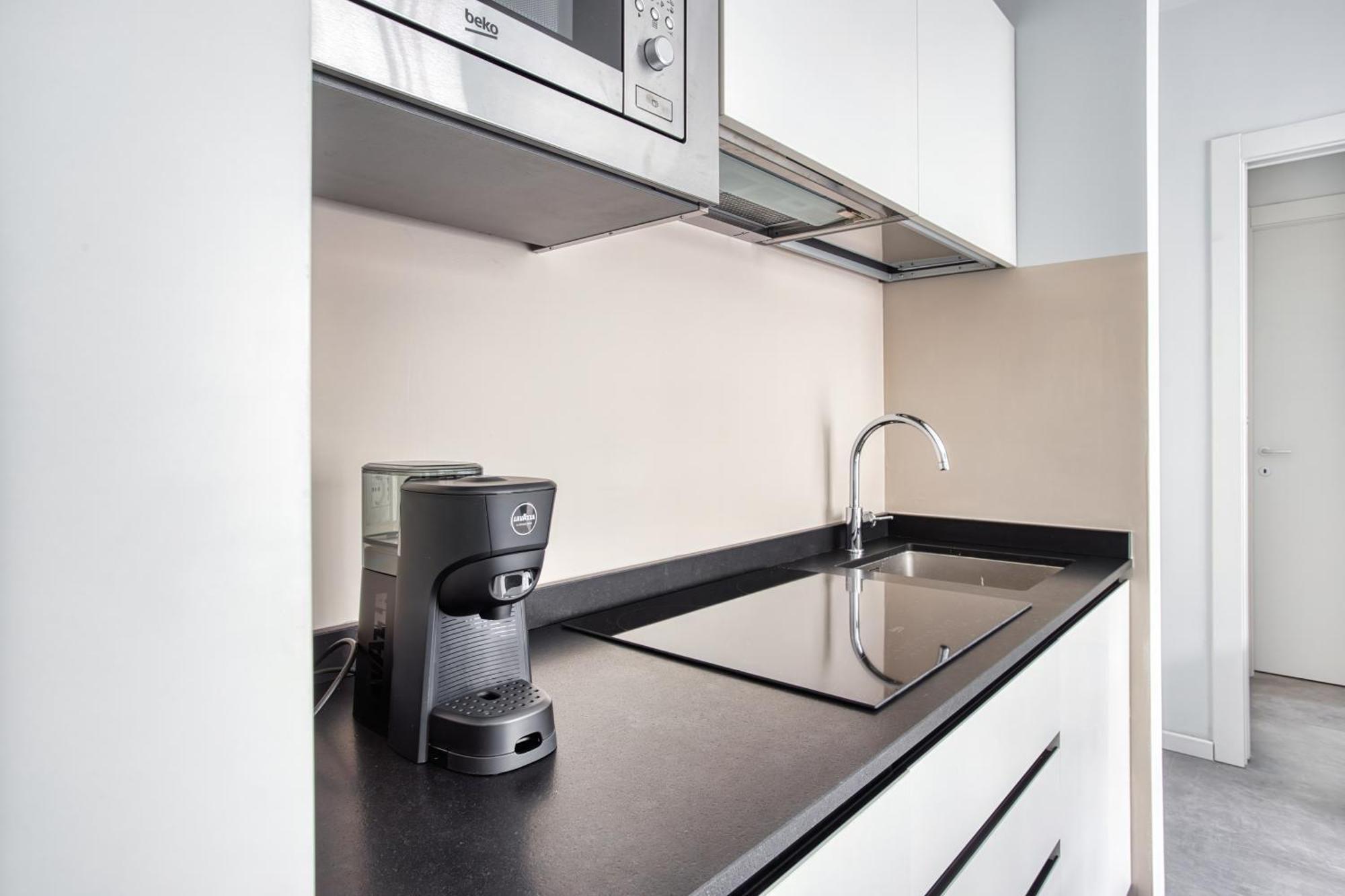 Sleek City Abode In Maciachini Milan Extérieur photo